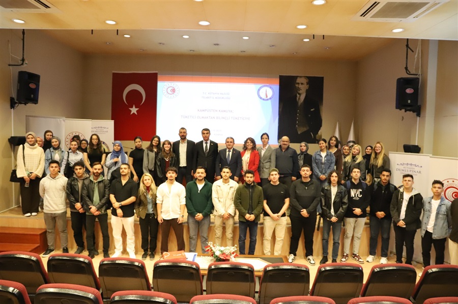 DUMLUPINAR ÜNİVERSİTESİNDE TÜKETİCİ KONFERANSI